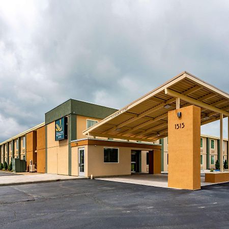 Quality Inn Bucyrus North Exterior photo