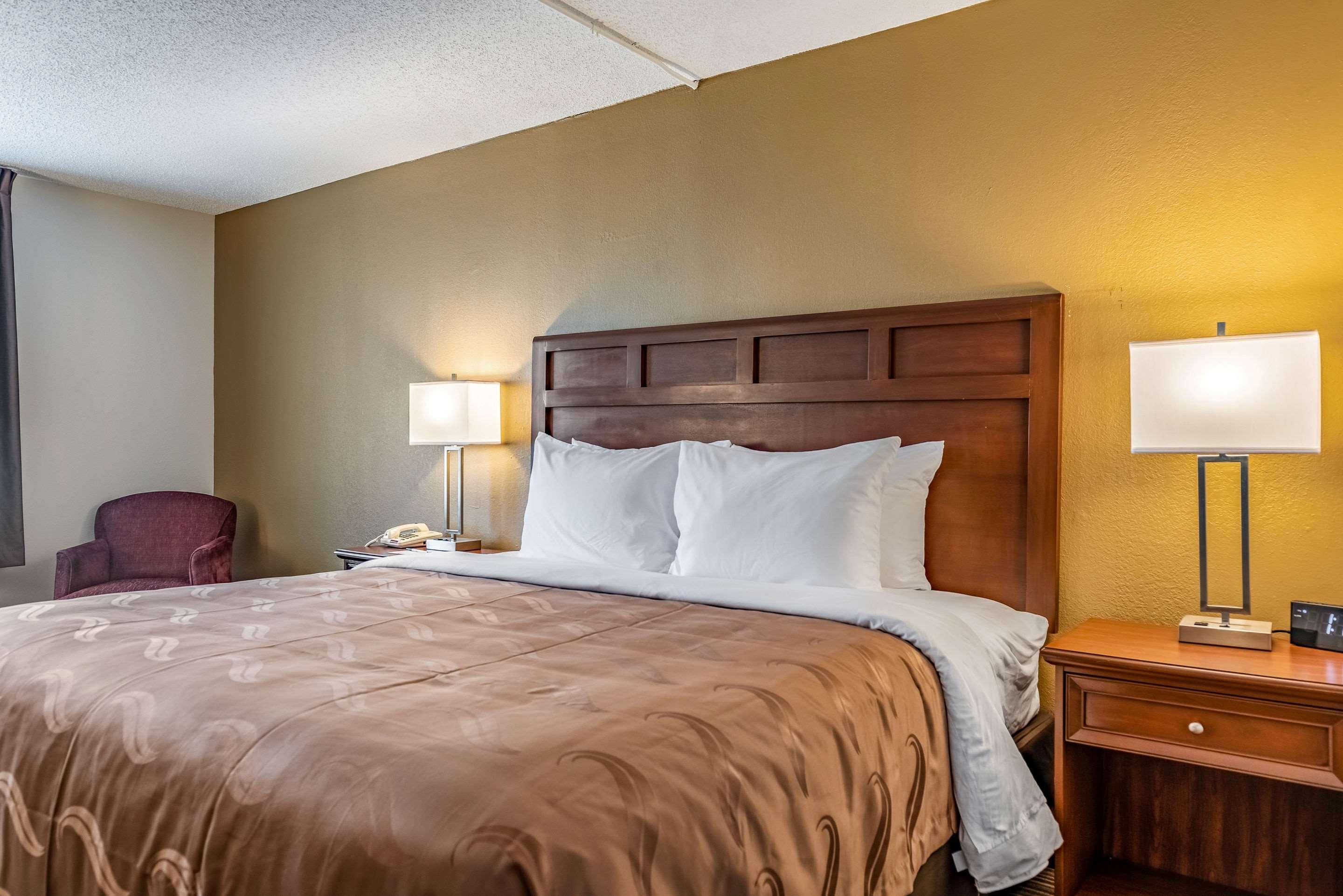 Quality Inn Bucyrus North Exterior photo
