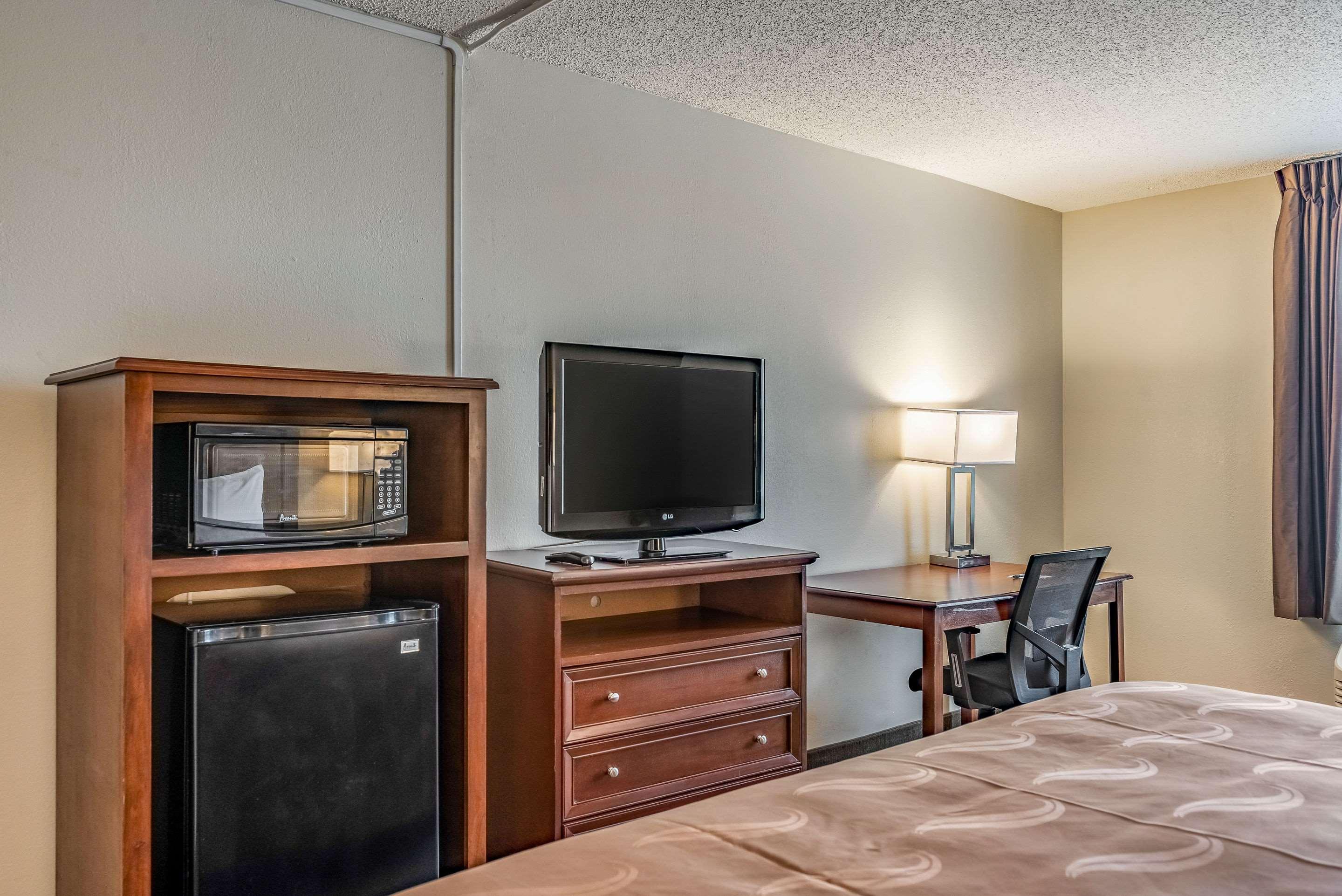 Quality Inn Bucyrus North Exterior photo