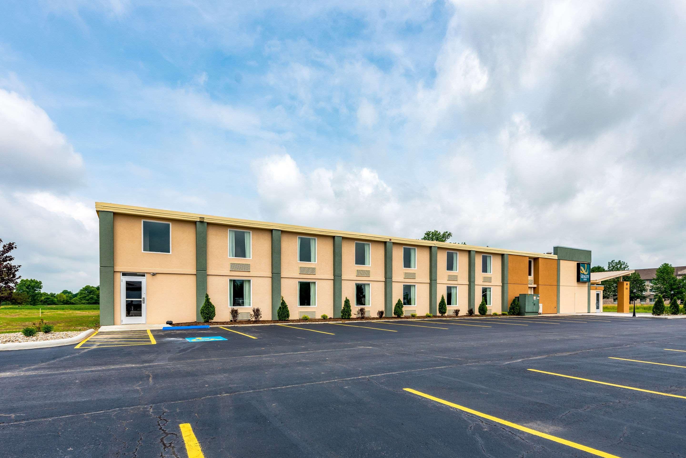 Quality Inn Bucyrus North Exterior photo